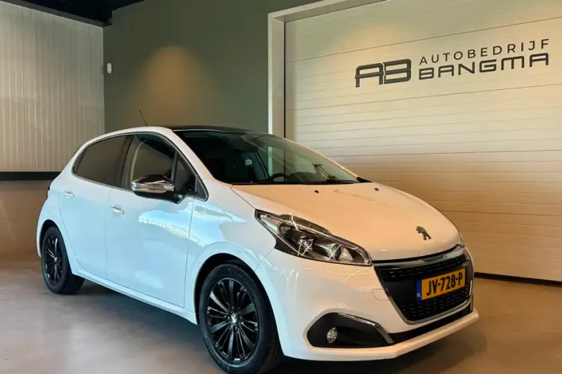 Peugeot 208 (2016)