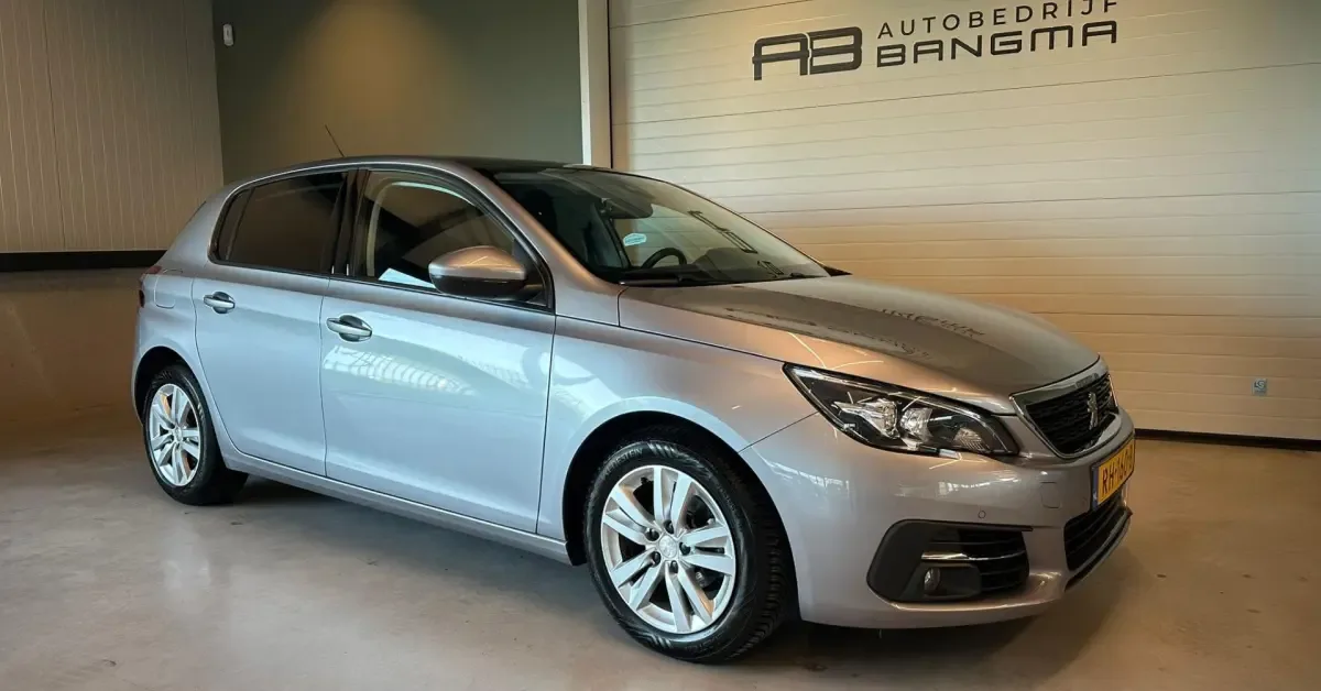Peugeot 308 (2017) — foto 1