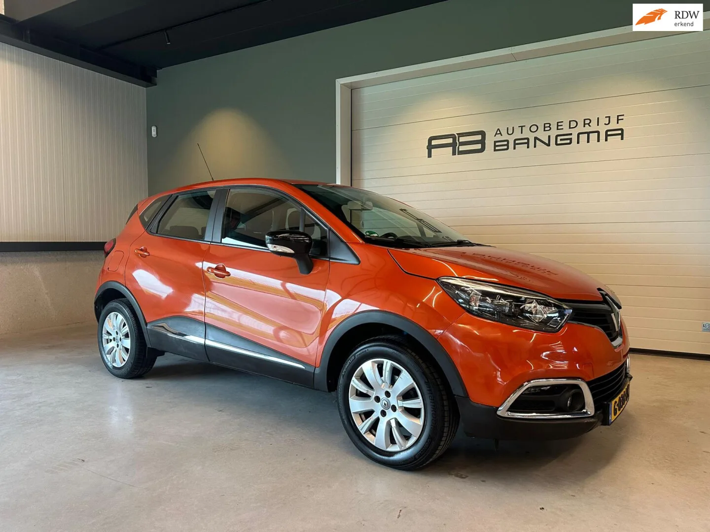 Renault Captur (2016) — foto 1