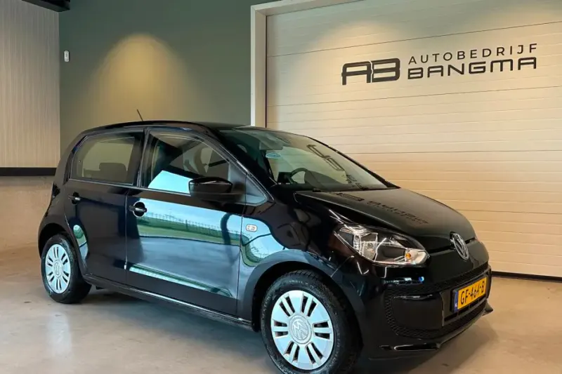 Volkswagen Up! (2015)