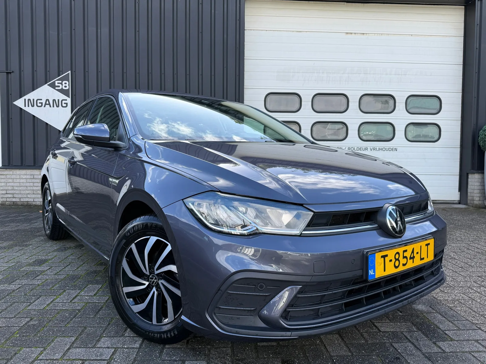 Volkswagen Polo (2023) — foto 1