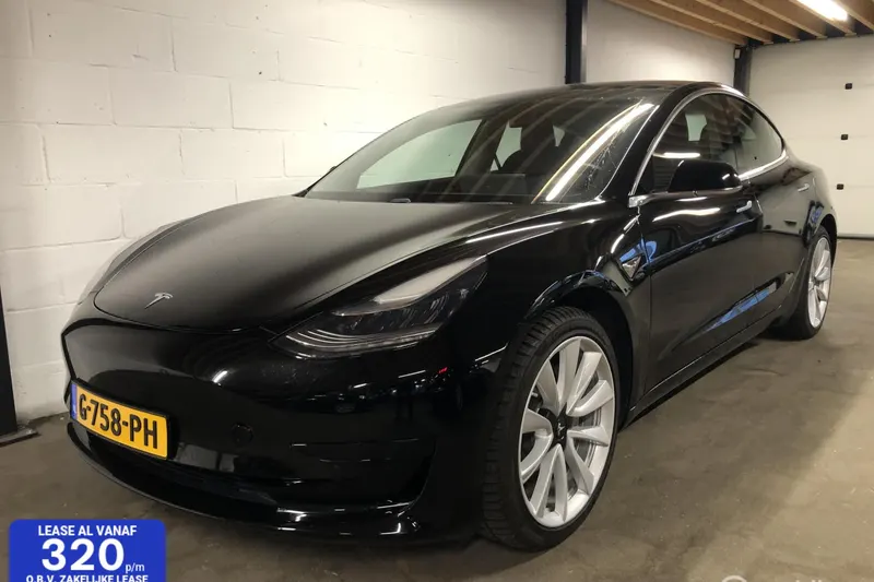 Tesla Model 3 (2019)
