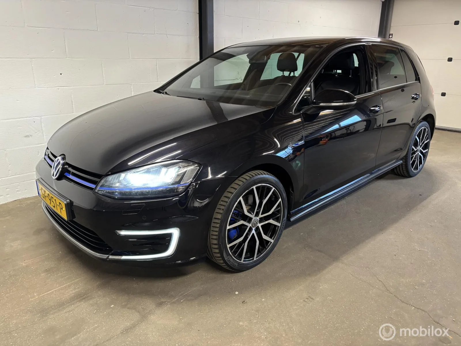 Volkswagen Golf (2015) — foto 1