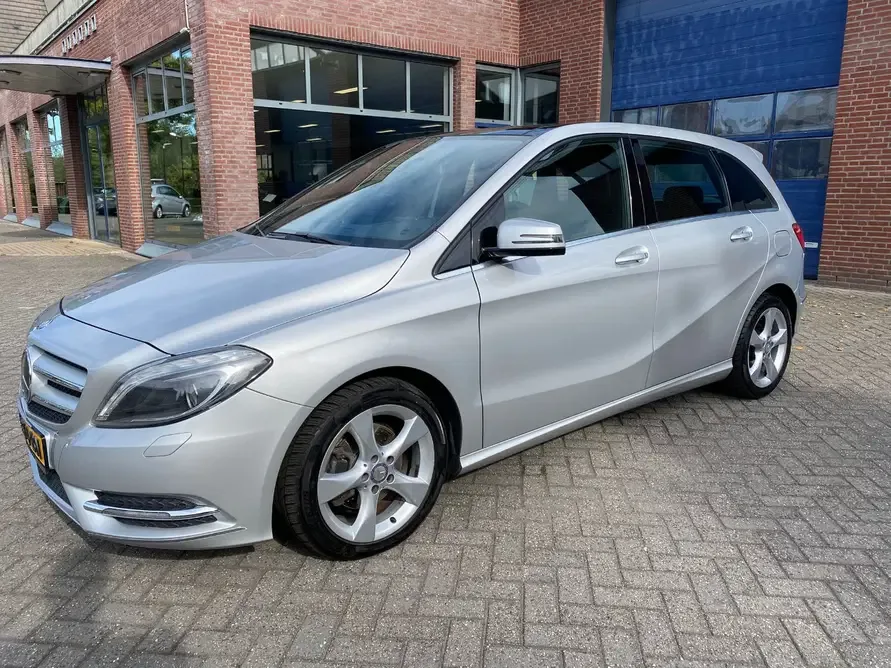Mercedes-Benz B-Klasse (2013) — foto 1