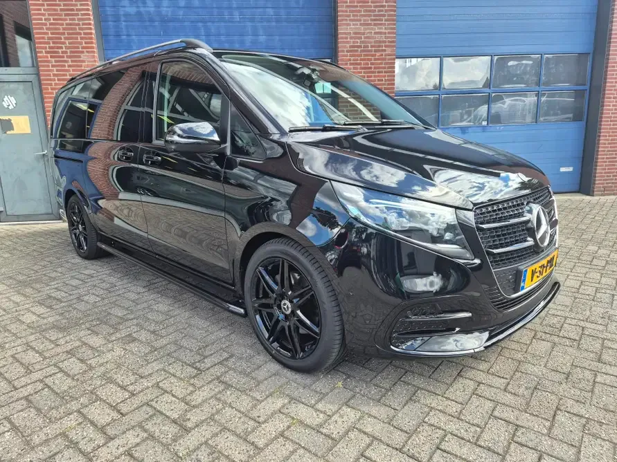 Mercedes-Benz V-Klasse (2024) — foto 1