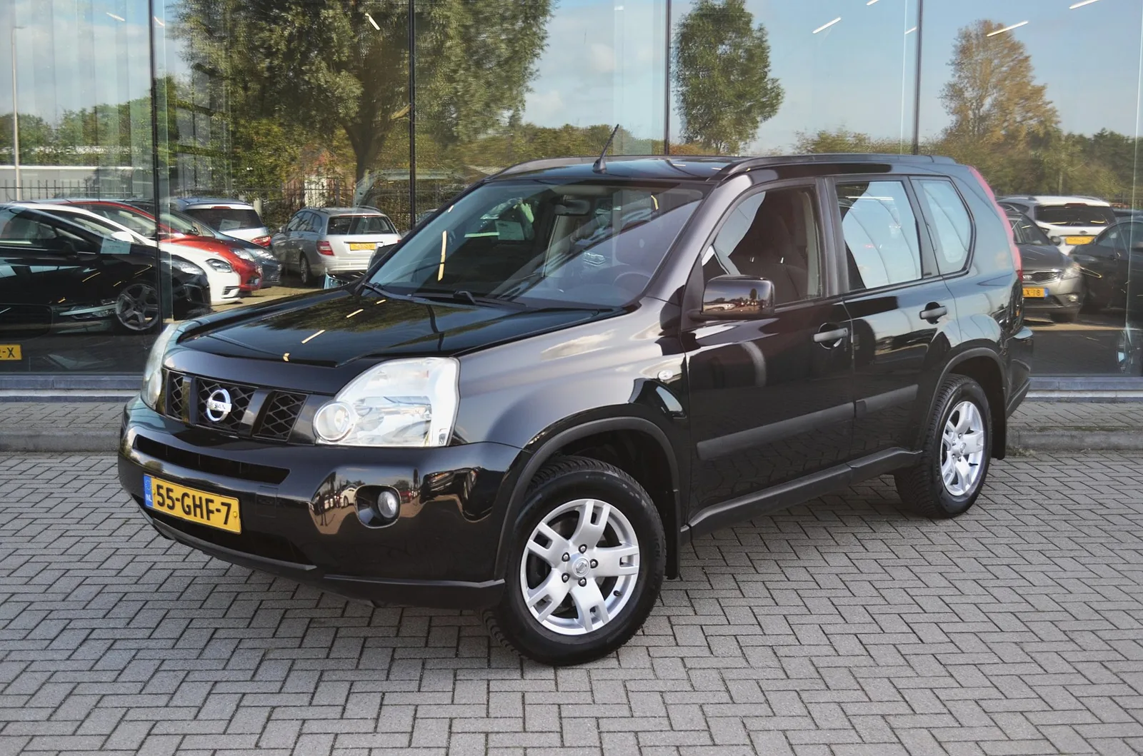 Nissan X-Trail (2008) — foto 1
