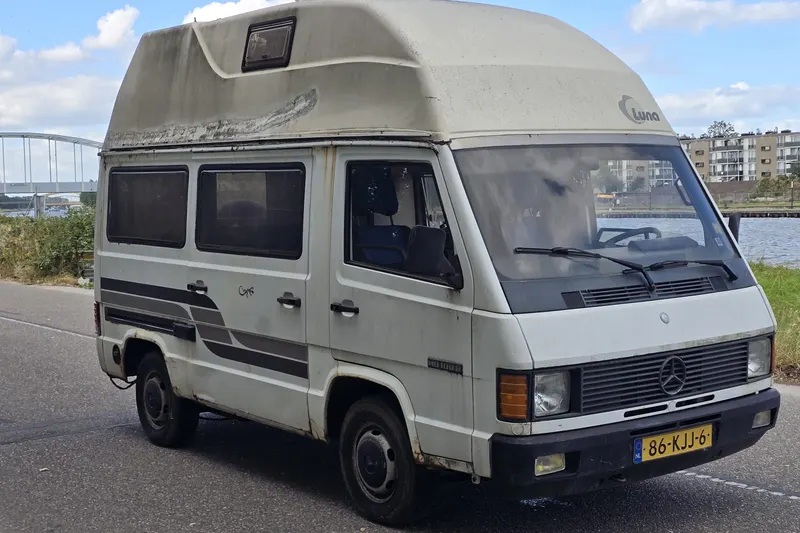 Mercedes-Benz MB 100 (1991)