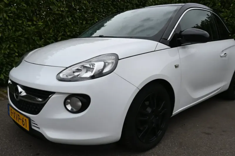 Opel Adam (2014)