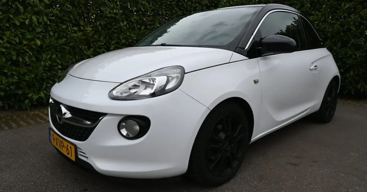 Opel Adam (2014) — foto 1