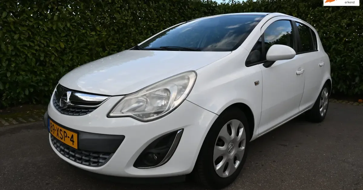 Opel Corsa (2012) — foto 1