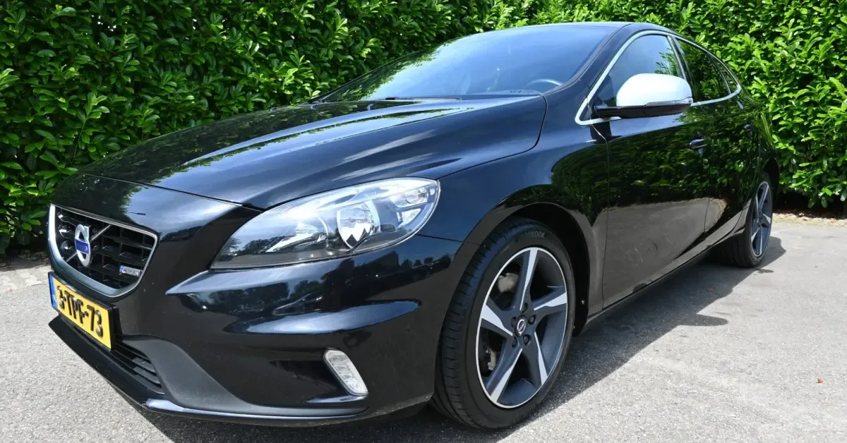 Volvo V40 (2014) — foto 1