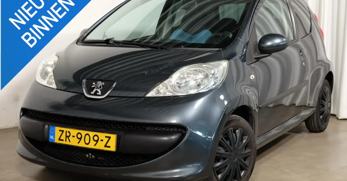 Peugeot 107 (2009) — foto 1