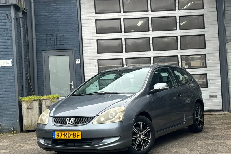 Honda Civic (2005)