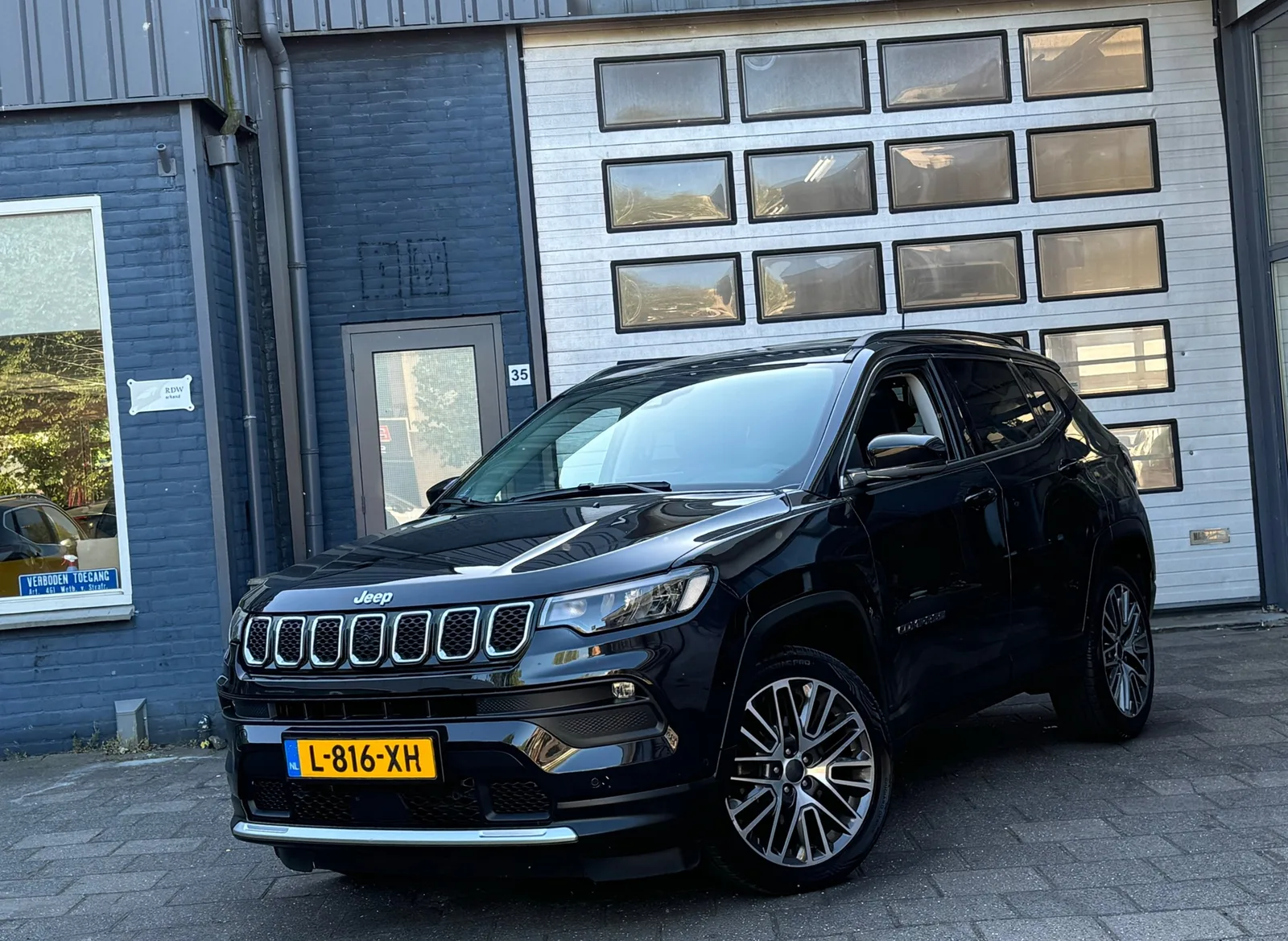 Jeep Compass (2021) — foto 1