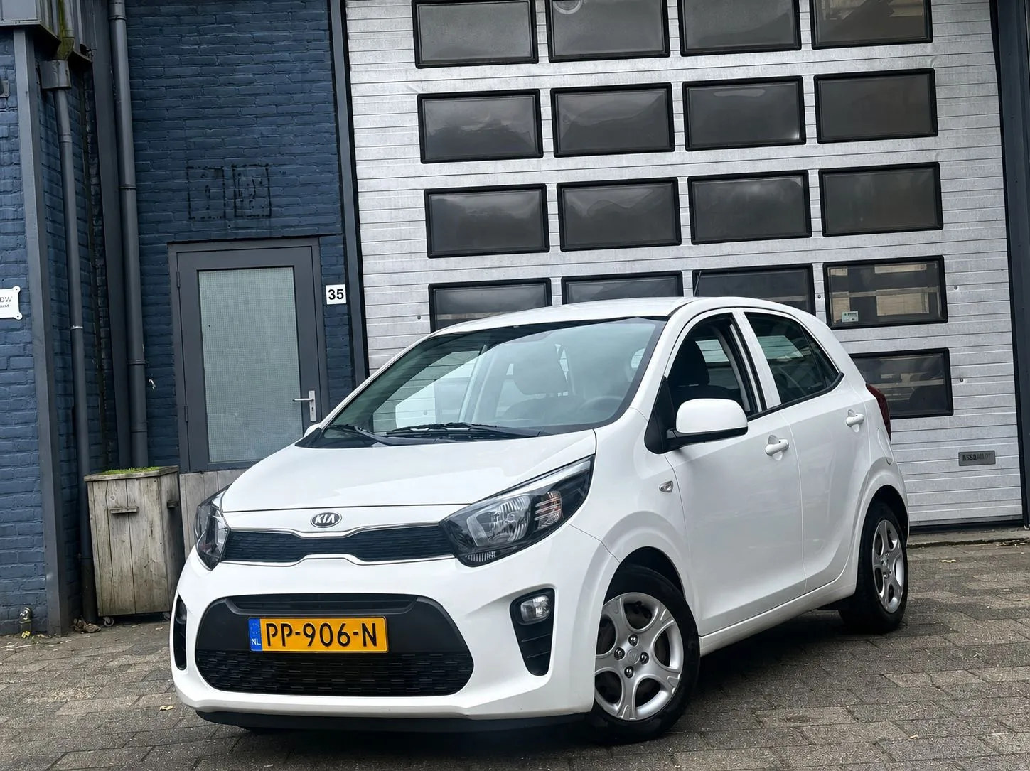 Kia Picanto (2017) — foto 1