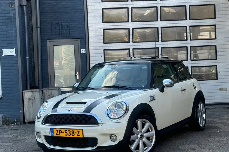 MINI Cooper S (2009)