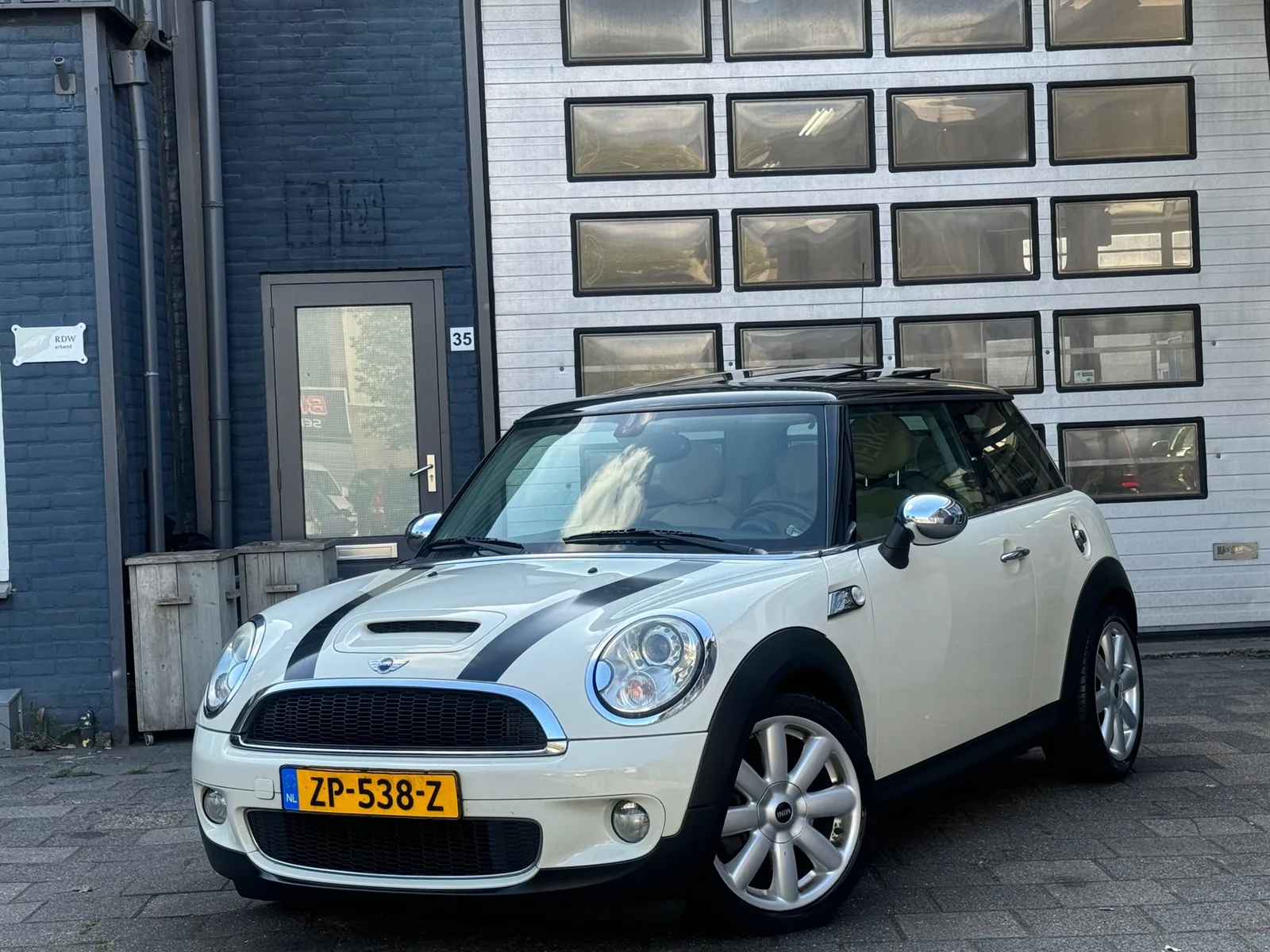 MINI Cooper S (2009) — foto 1