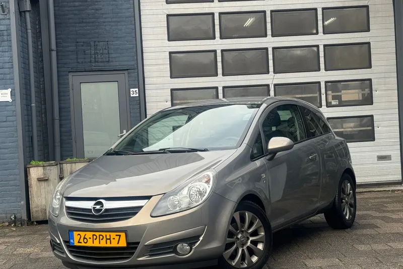 Opel Corsa (2011)