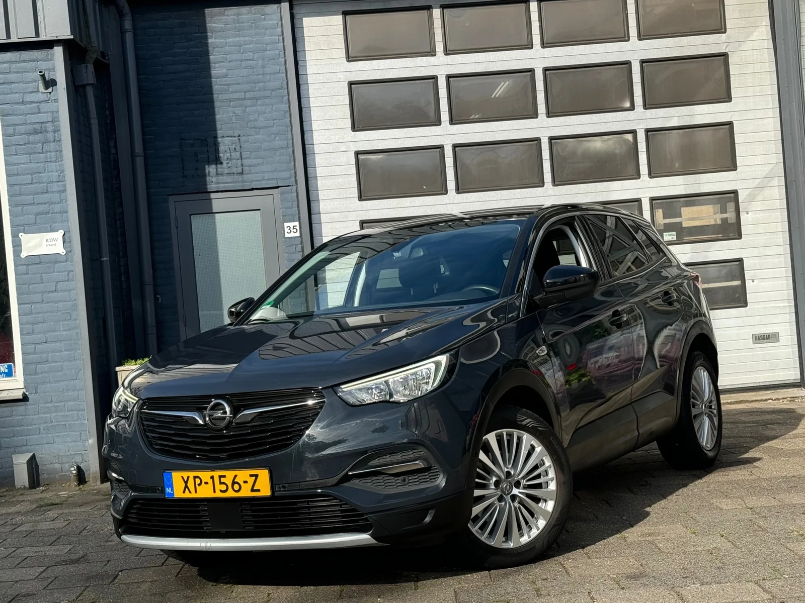 Opel Grandland X (2019) — foto 1