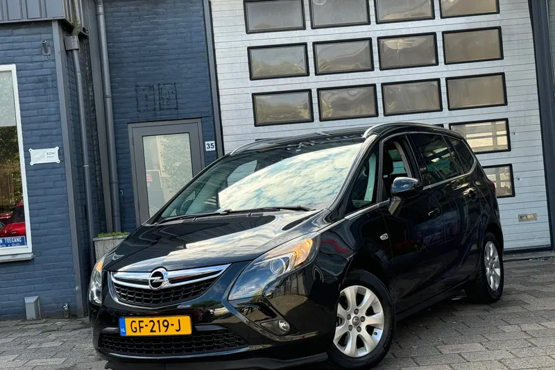 Opel Zafira Tourer (2015)