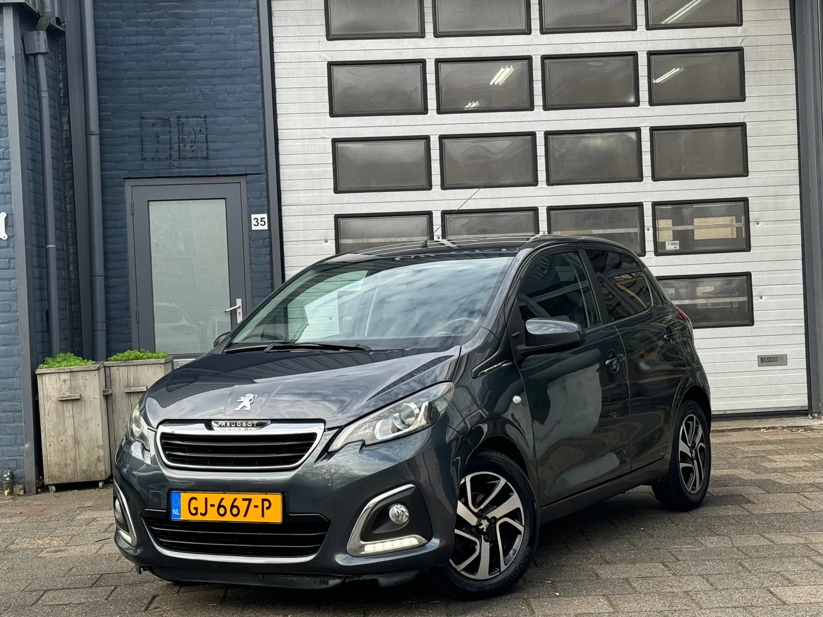 Peugeot 108 (2015) — foto 1