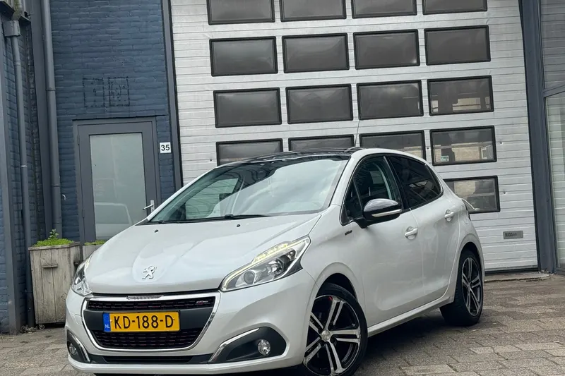 Peugeot 208 (2016)