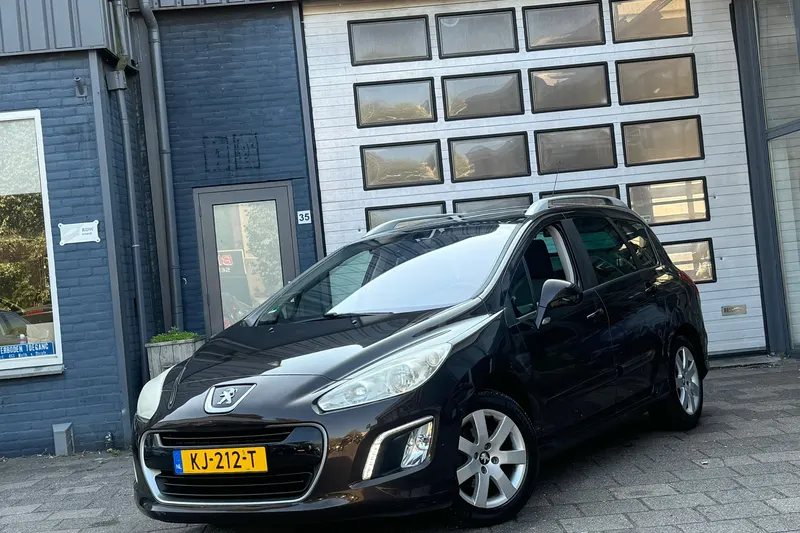 Peugeot 308 (2012)