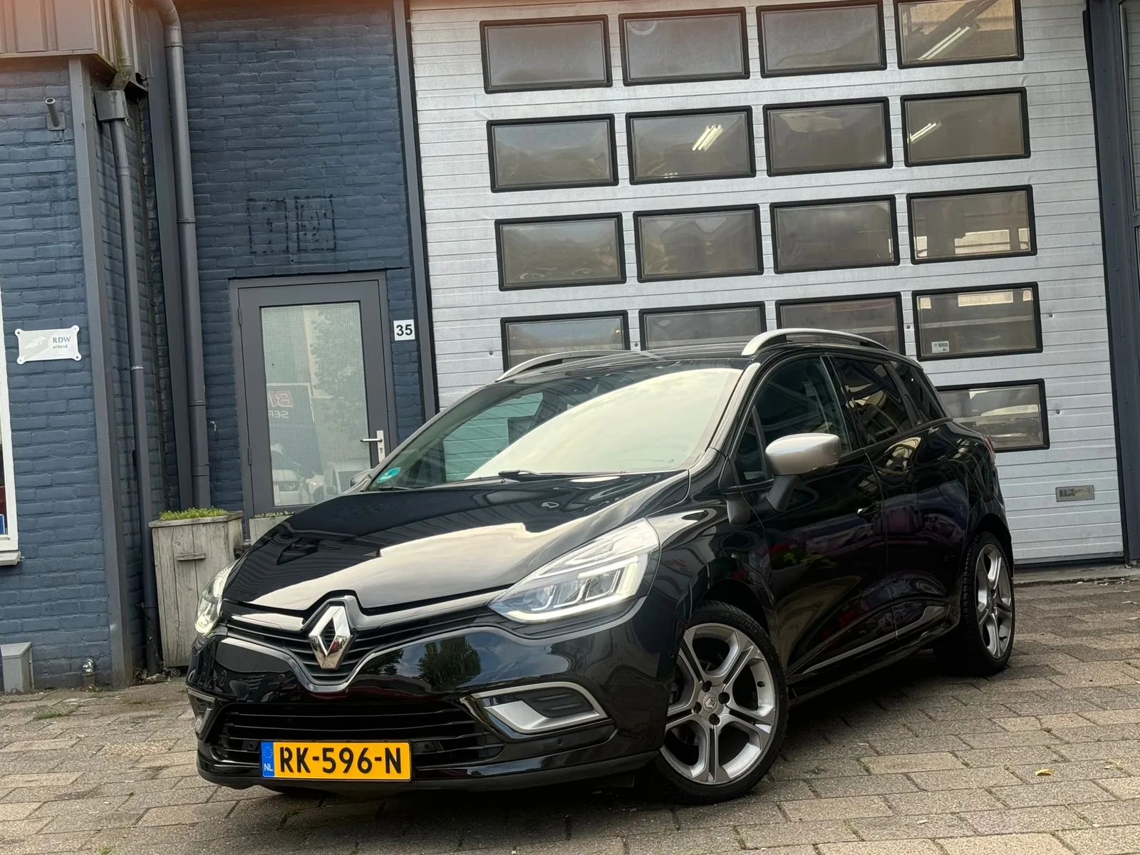 Renault Clio (2017) — foto 1