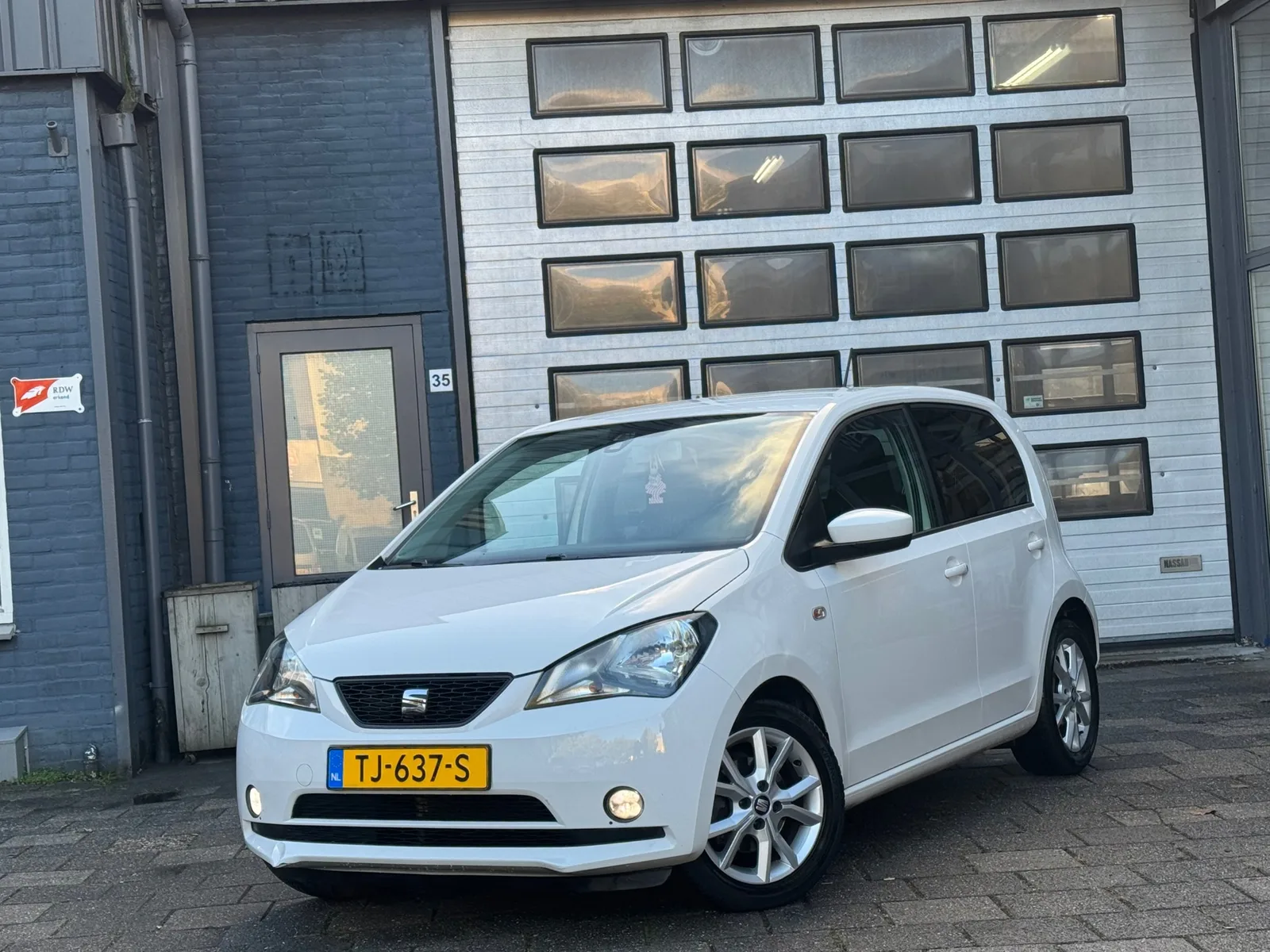 SEAT Mii (2018) — foto 1
