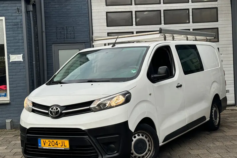 Toyota Proace (2017)