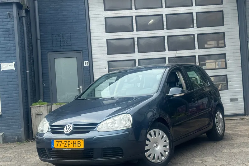 Volkswagen Golf (2008)