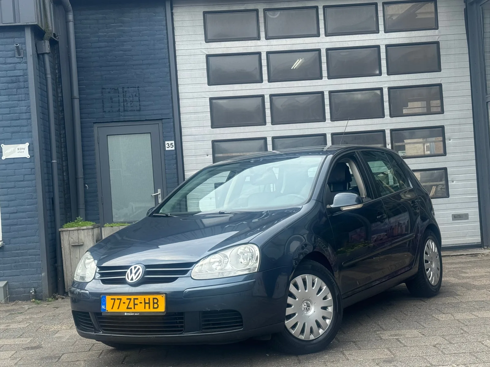 Volkswagen Golf (2008) — foto 1