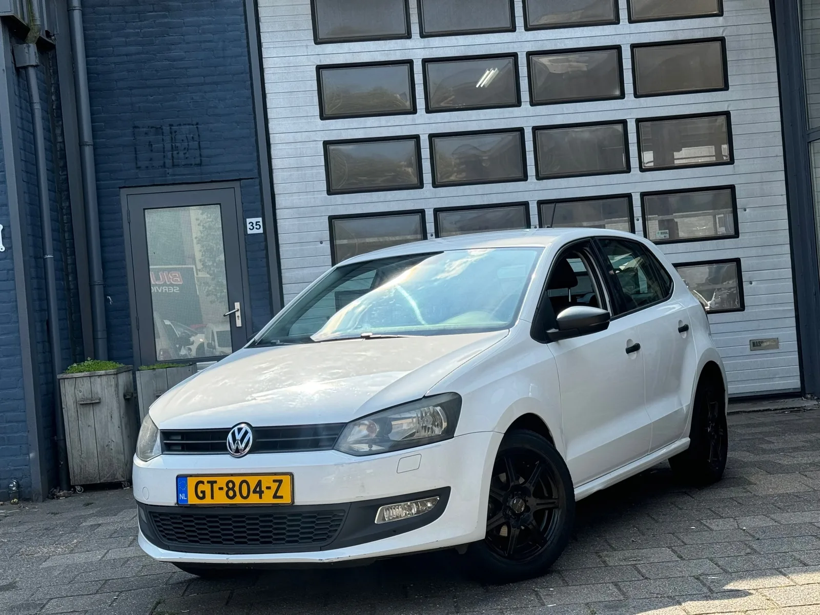 Volkswagen Polo (2010) — foto 1