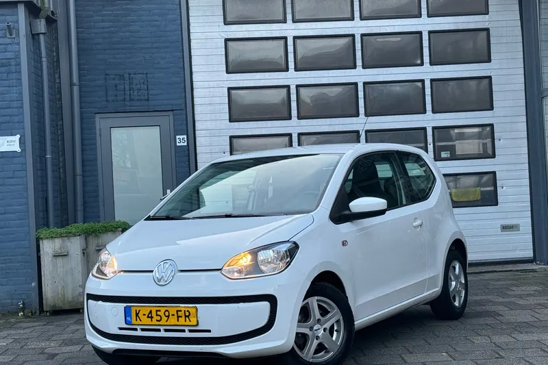Volkswagen Up! (2013)