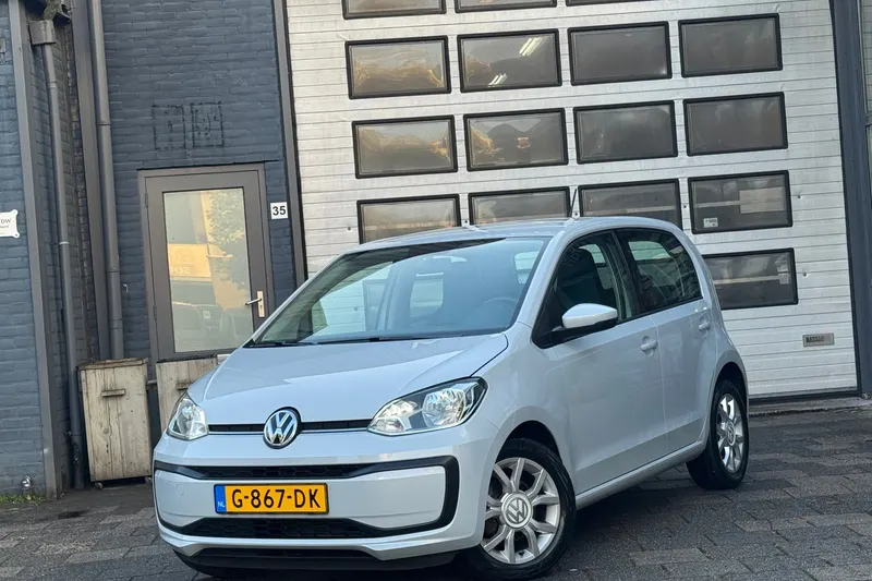 Volkswagen Up! (2016)