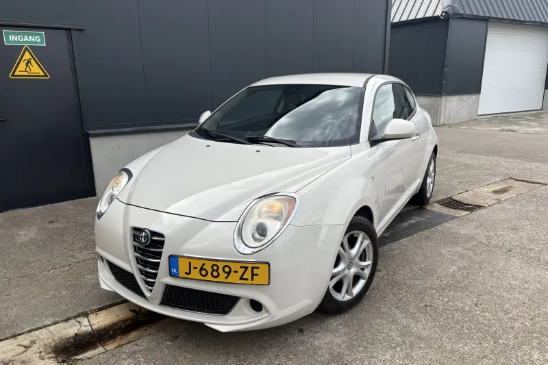 Alfa Romeo Mito (2009)