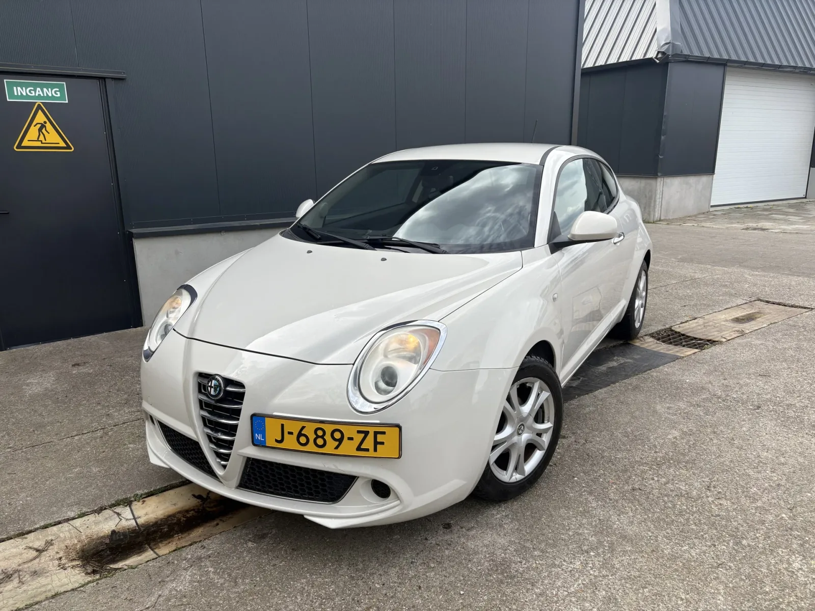 Alfa Romeo Mito (2009) — foto 1