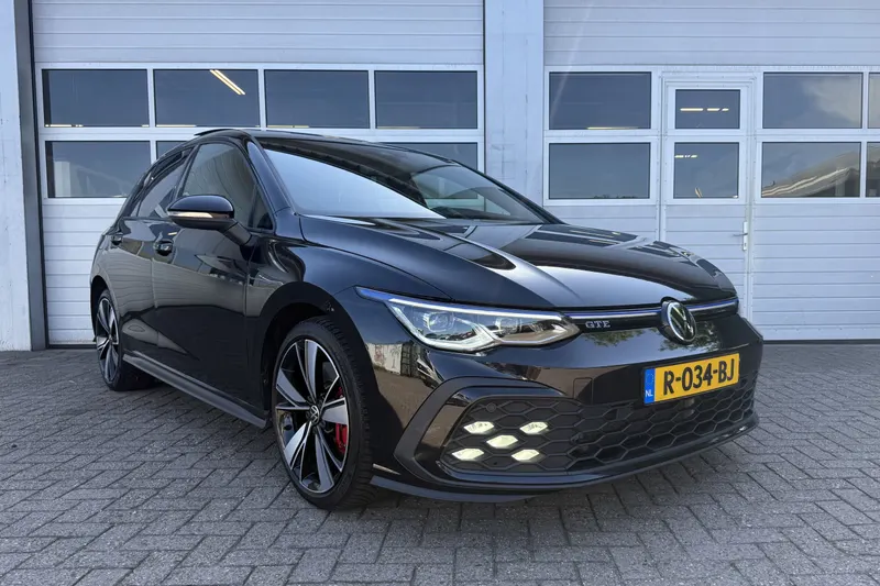 Volkswagen Golf (2022)