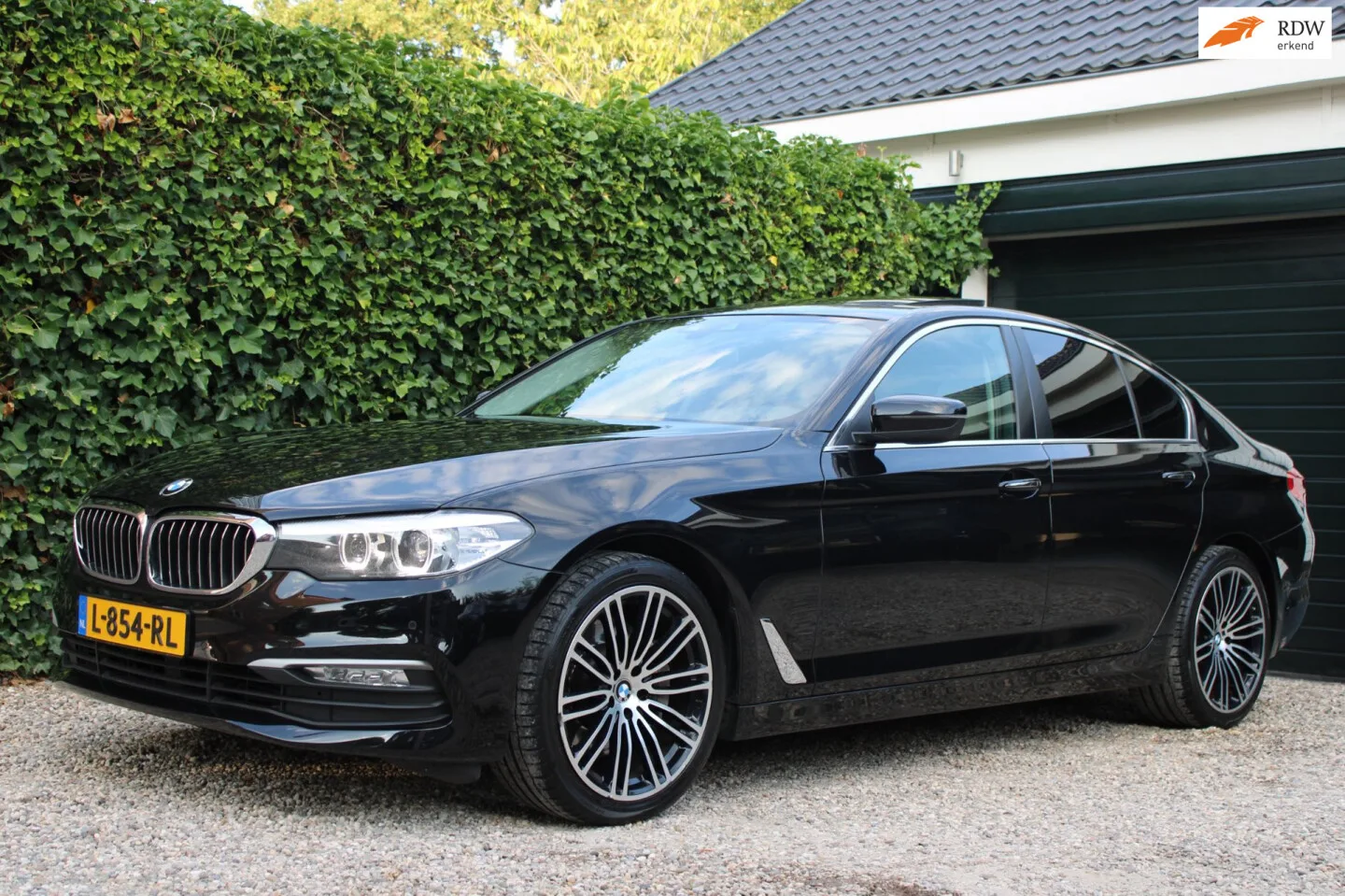 BMW 5-Serie (2017) — foto 1