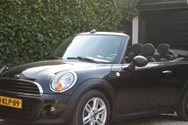 MINI One (2013)