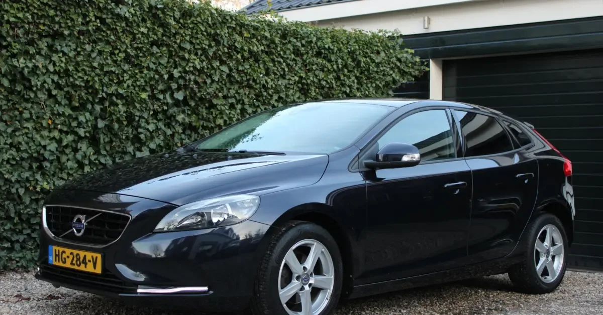 Volvo V40 (2015) — foto 1