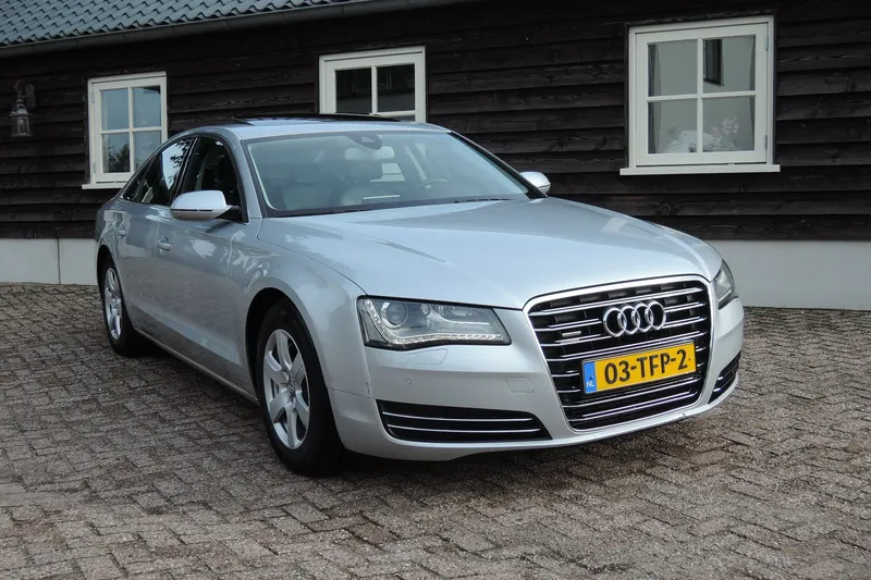Audi A8 (2010)