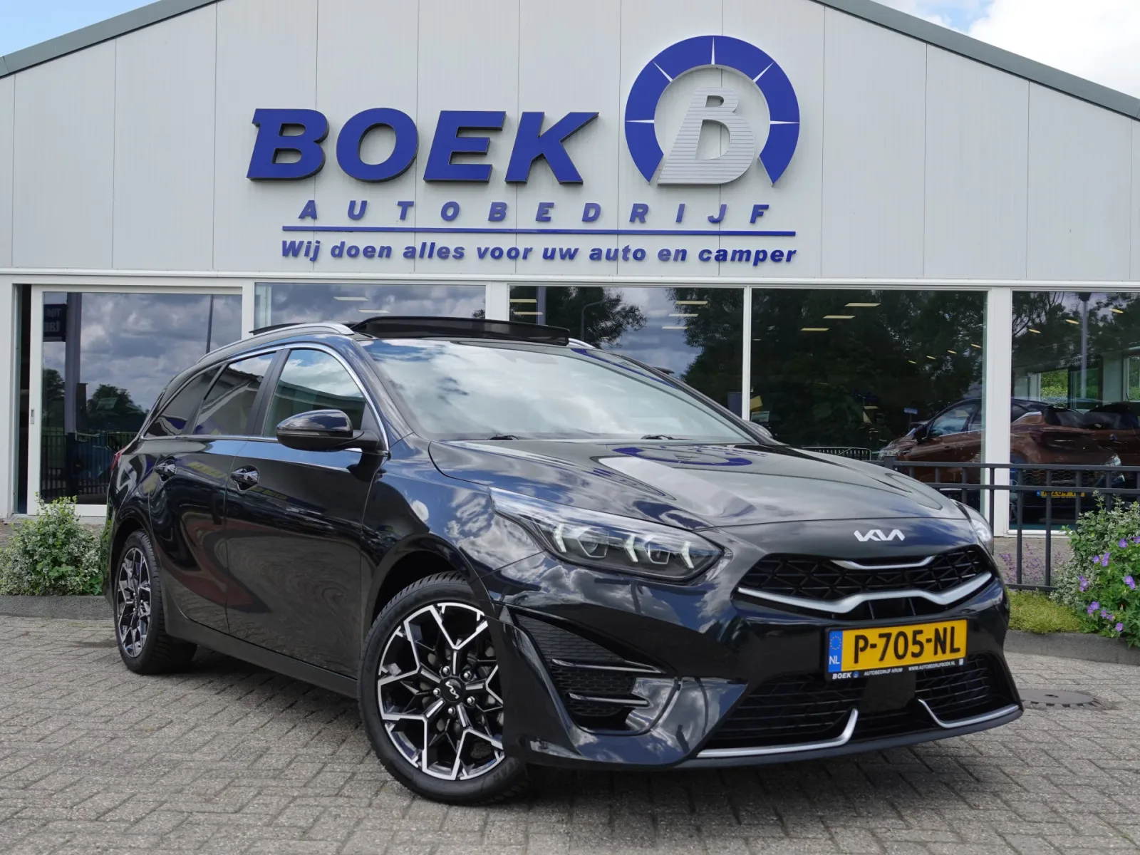 Kia Ceed Sportswagon (2022) — foto 1