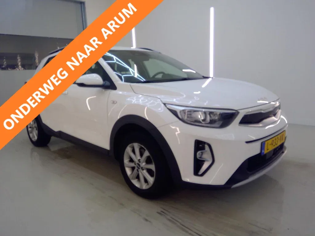 Kia Stonic (2021) — foto 1