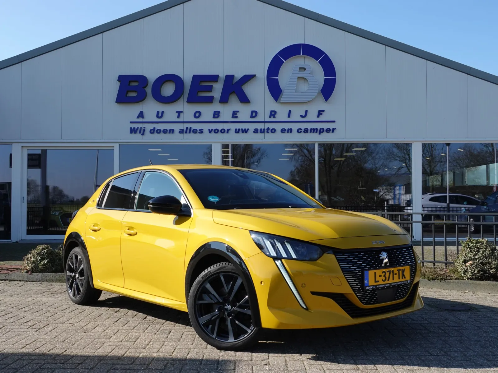 Peugeot 208 (2021) — foto 1