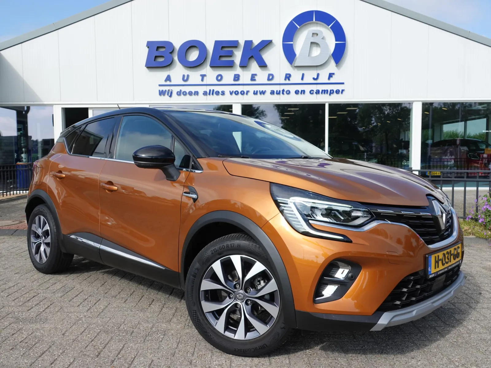 Renault Captur (2020) — foto 1