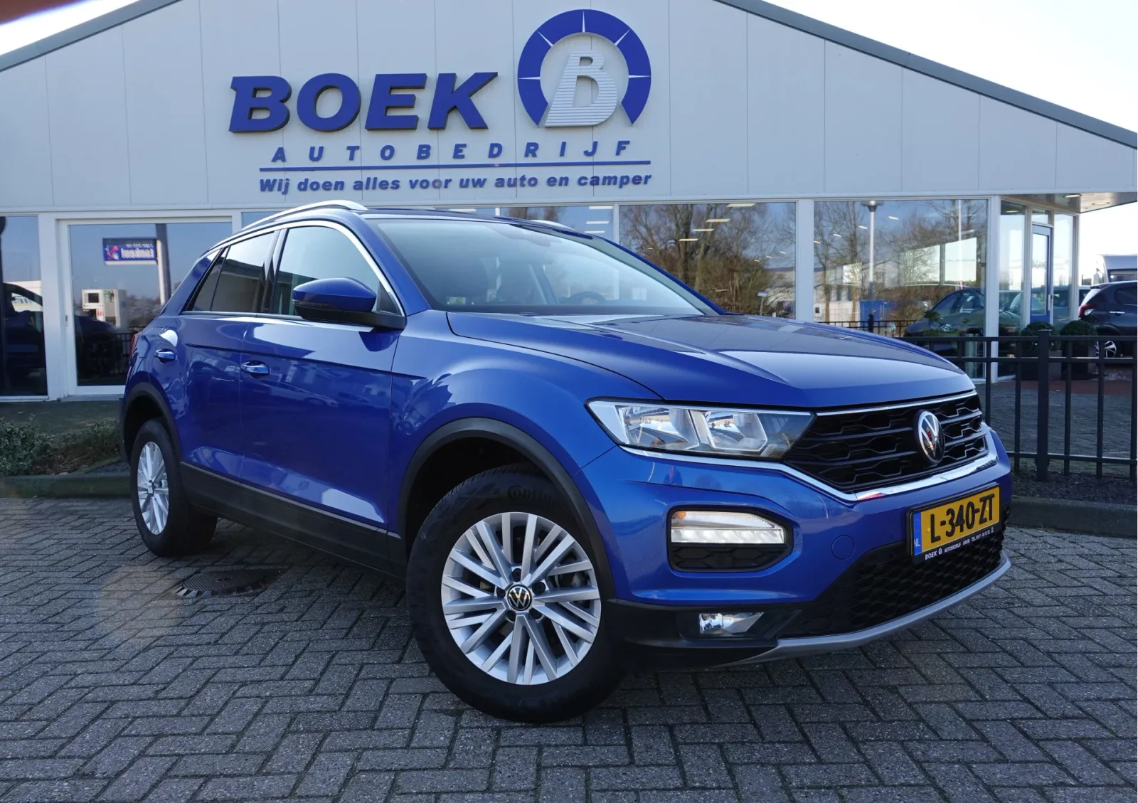 Volkswagen T-Roc (2021) — foto 1