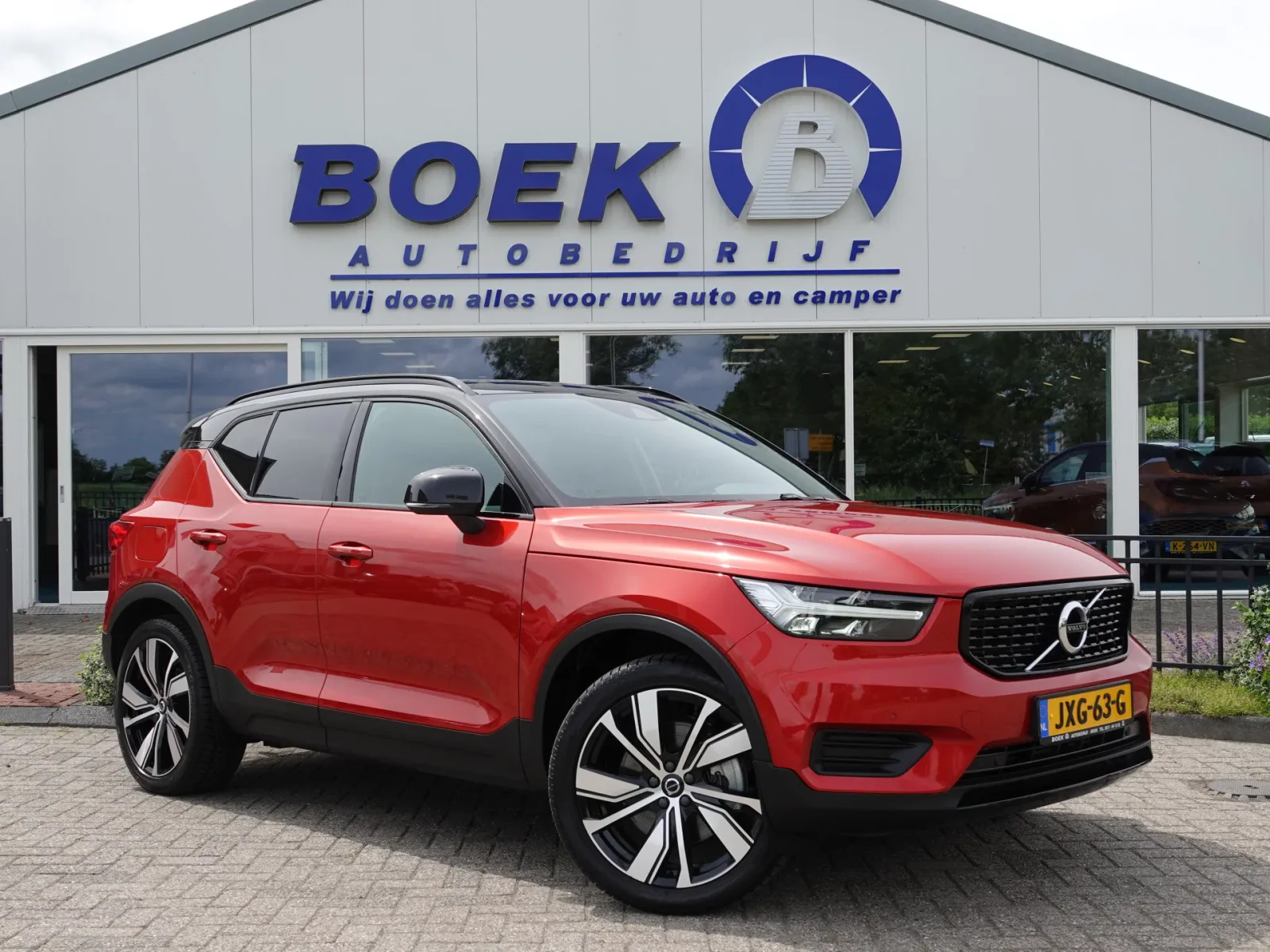 Volvo XC40 (2021) — foto 1