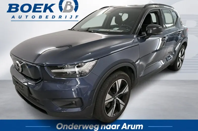 Volvo XC40 (2022)