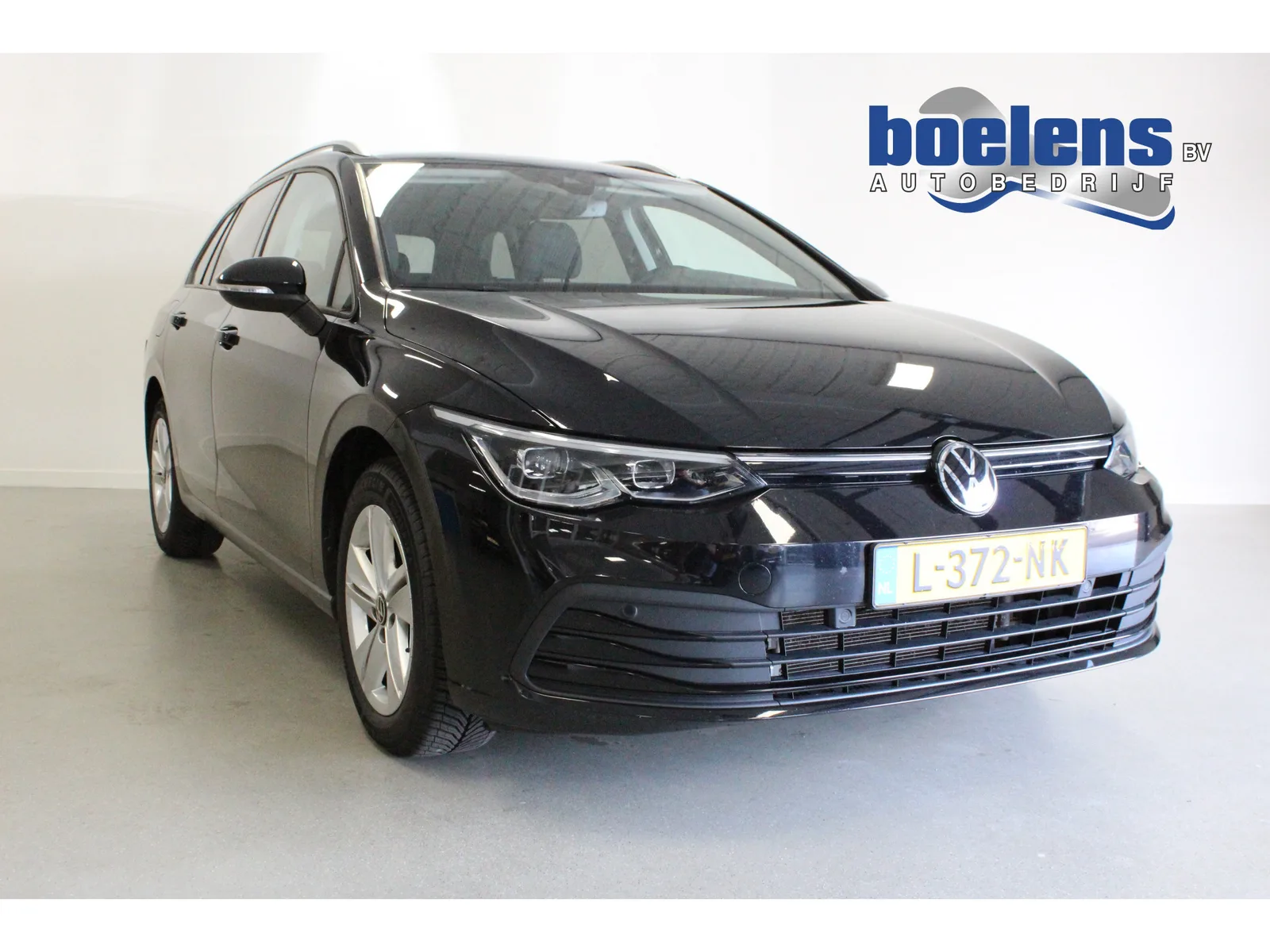 Volkswagen Golf (2021) — foto 1
